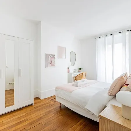 5pers#2 Chambres#malesherbes#parc Monceau Apartament Paryż
